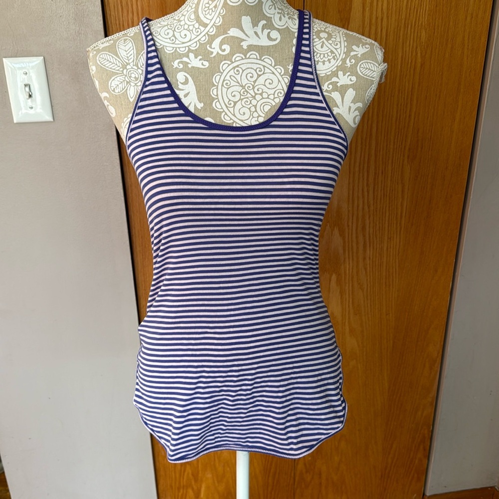 Womens Lululemon loose fit running tank. Size 4